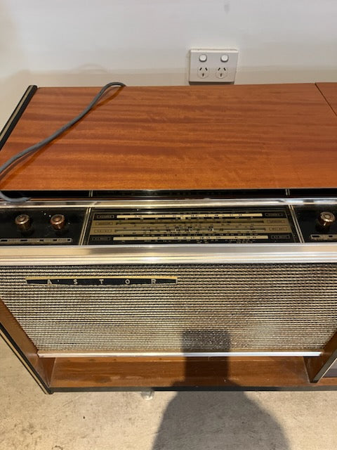 Restoration of Astor Radiogram Model R51G – Vintage Luxury