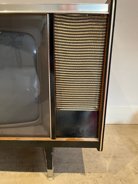 Restoration of Astor Radiogram Model R51G