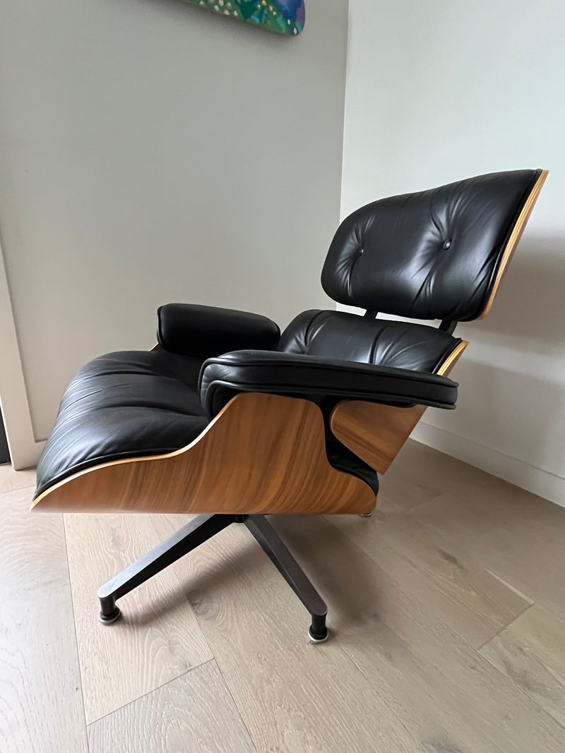 Original Charles Eames chairs with ottoman Herman Miller 2015 classic model