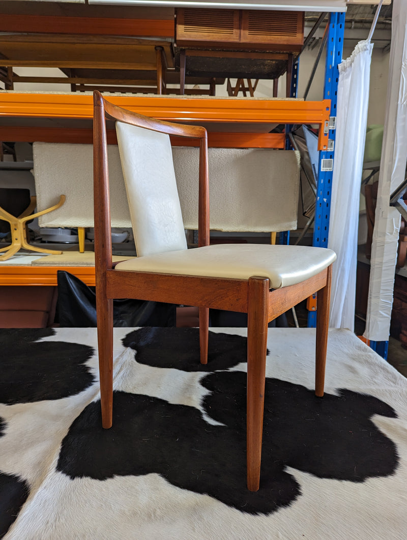 Restoration pair of Parker t back dining chairs