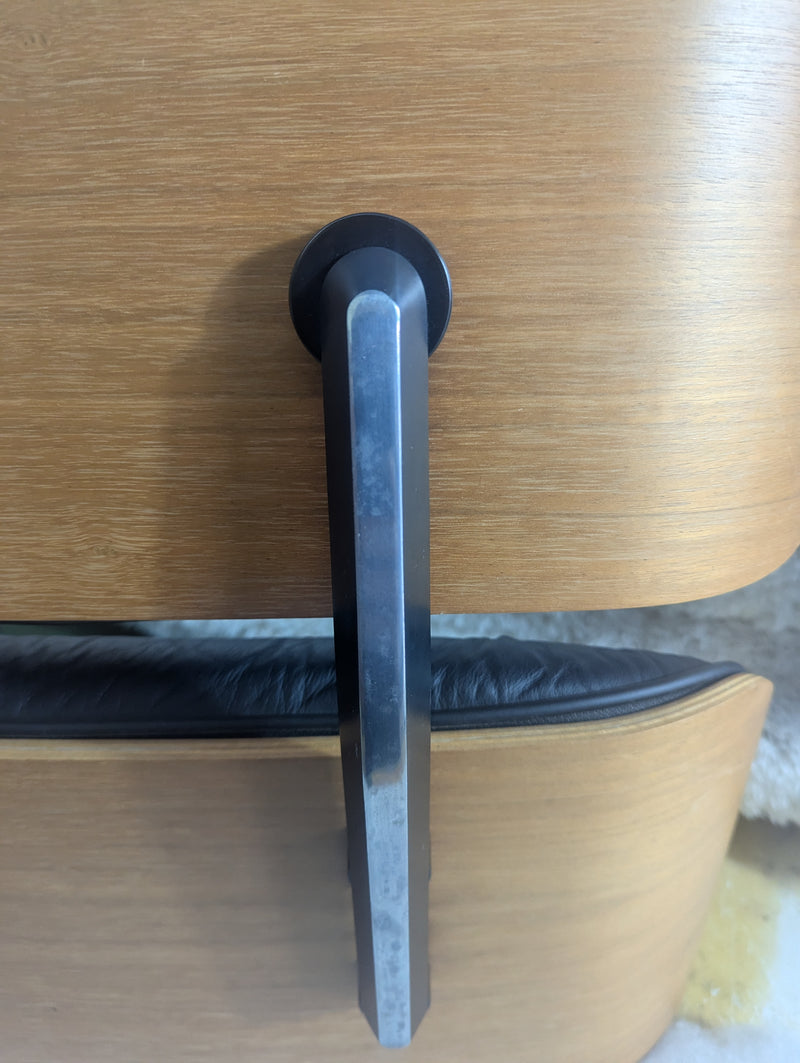 Restoration of single original Charles Eames chairs with ottoman Herman Miller