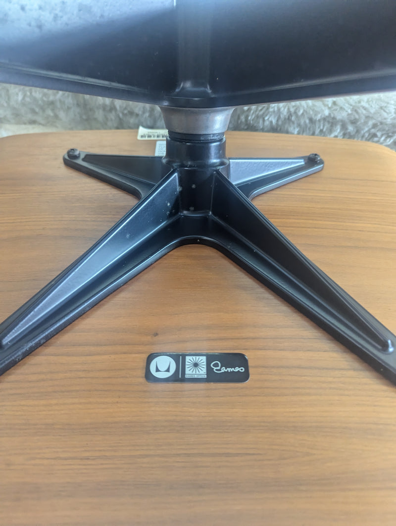Restoration of single original Charles Eames chairs with ottoman Herman Miller