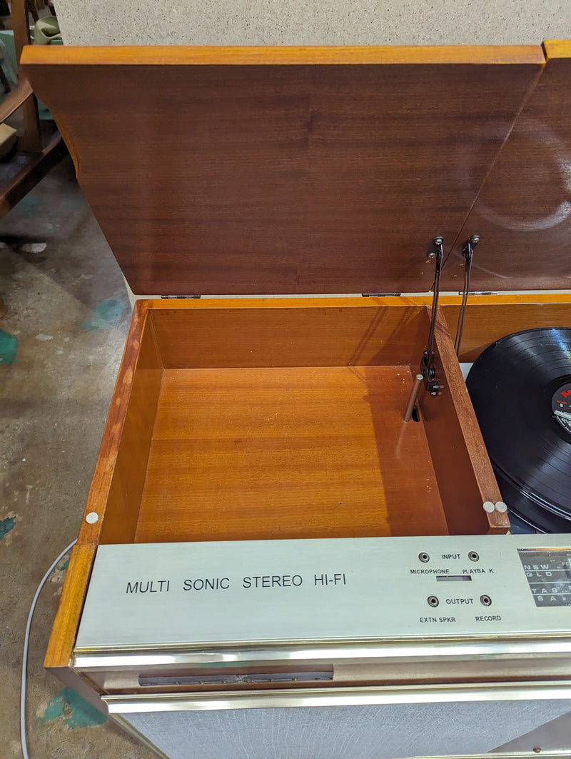 Kreisler Broadcast MWave radio Garrard vinyl stereo vintage MCM valve
