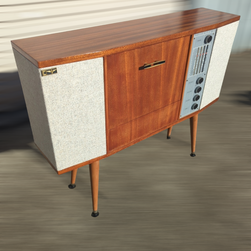 Australian Radiogram mid century brown fully restored AM vinyl