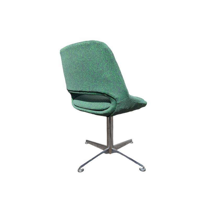 Danish Deluxe Kilta dining chair steel swivel base single Kvadrat galaxy fabric