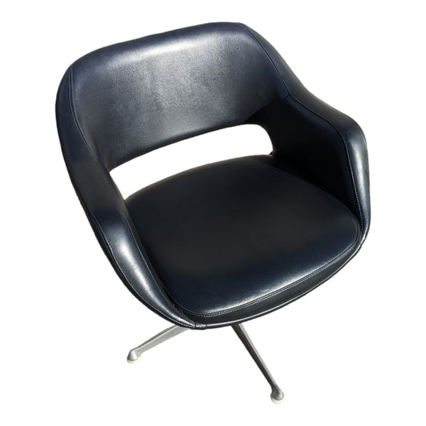 Danish Deluxe Kilta dining chair steel swivel base single carver
