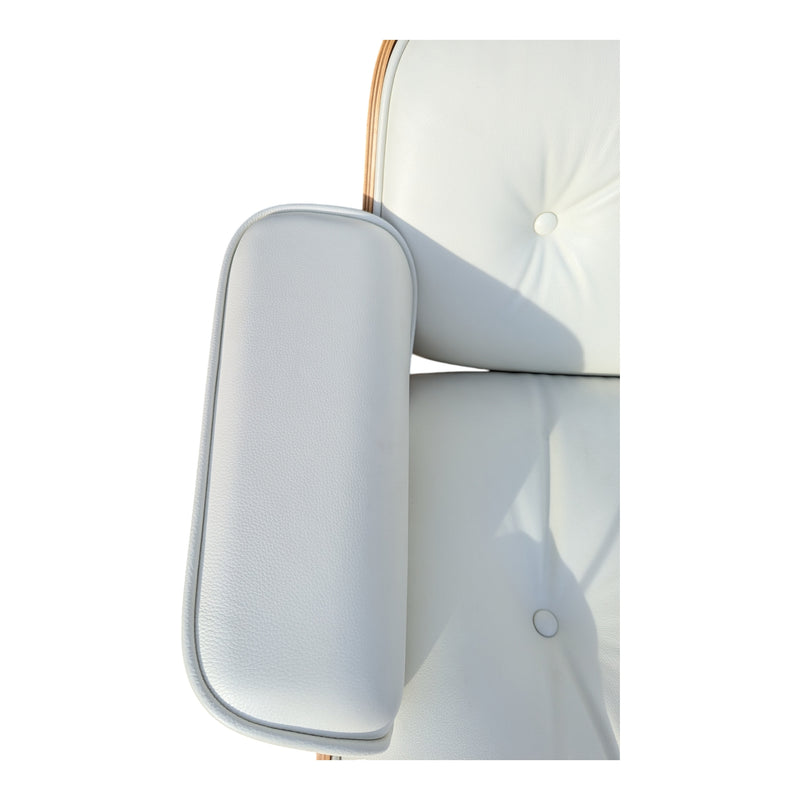 Original Charles Eames chairs with ottoman Herman Miller 2022 Tall model white oak