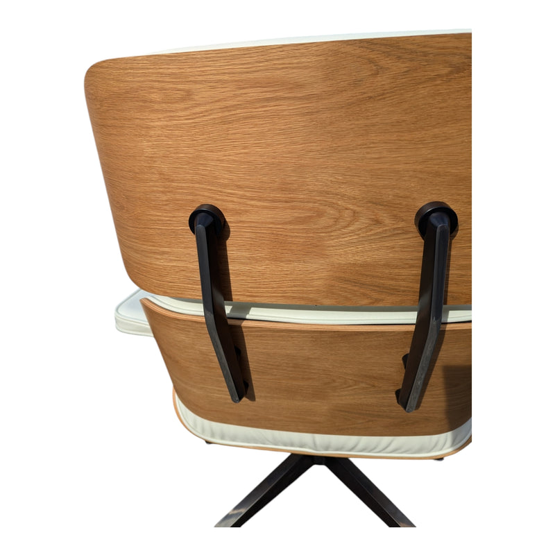 Original Charles Eames chairs with ottoman Herman Miller 2022 Tall model white oak