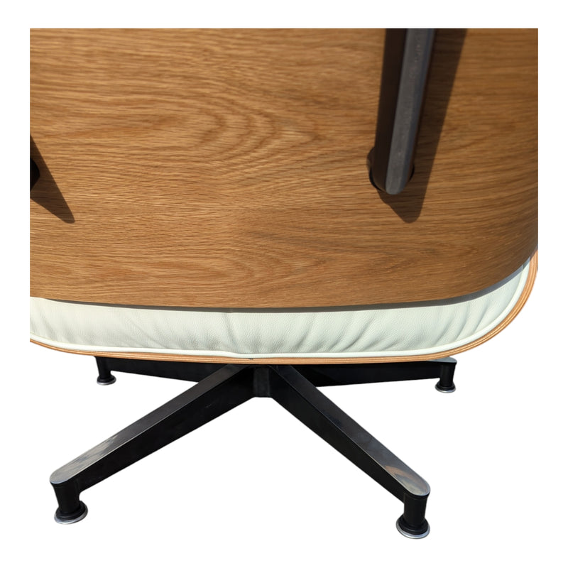Original Charles Eames chairs with ottoman Herman Miller 2022 Tall model white oak