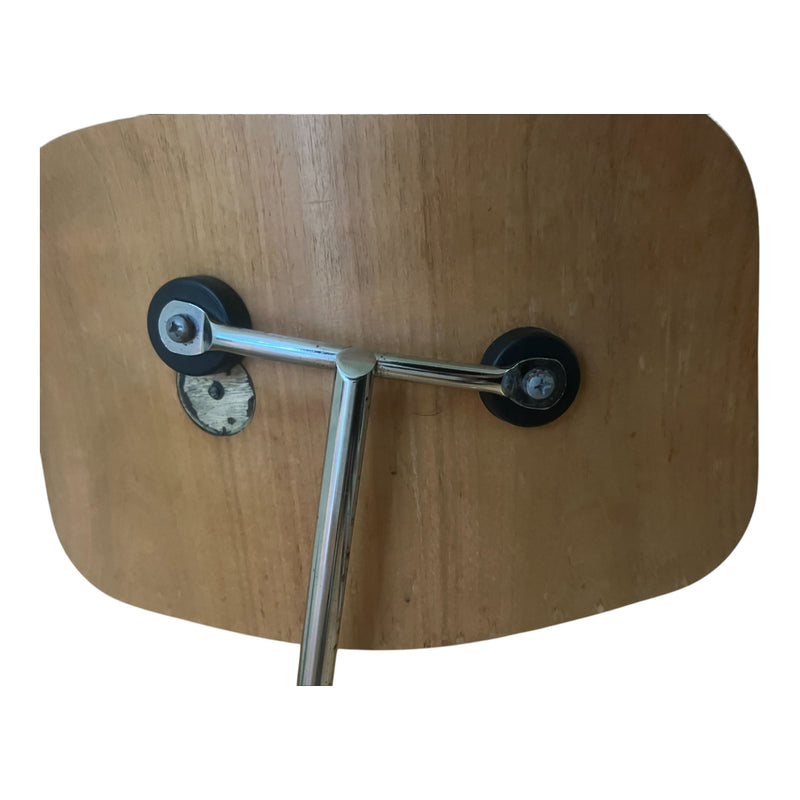 Restoration of original Eames Moulded Plywood DCM Dining Chairs with Metal Base