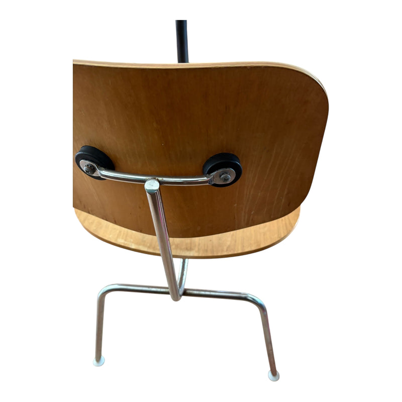 Restoration of original Eames Moulded Plywood DCM Dining Chairs with Metal Base