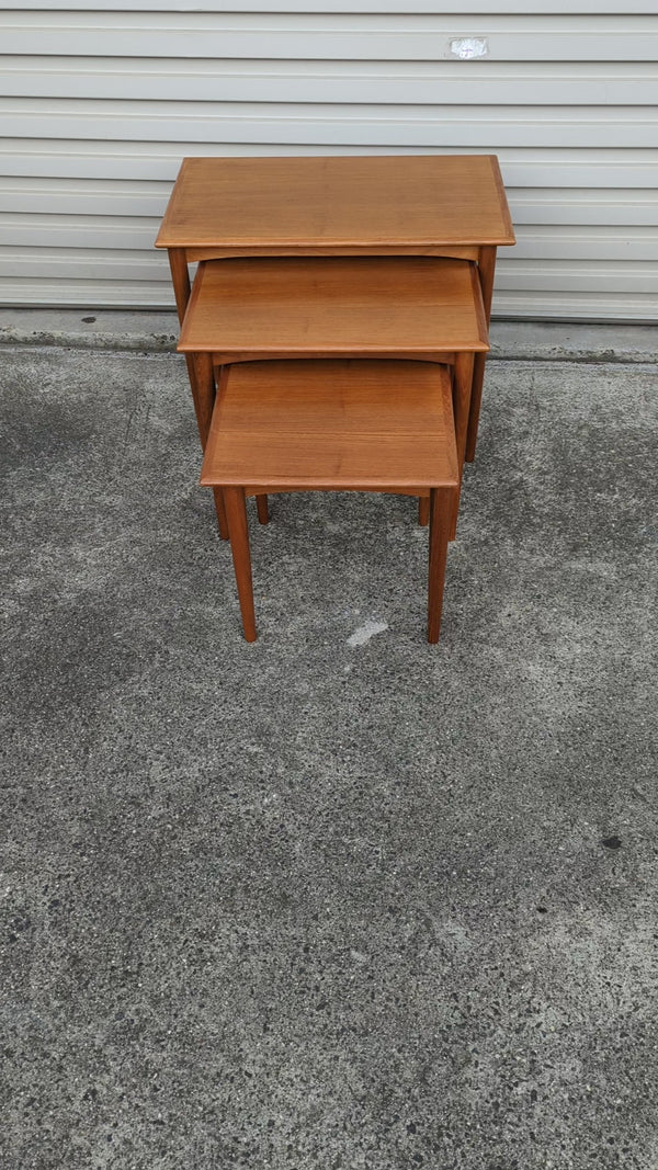 Restoration of nest of Parker tables