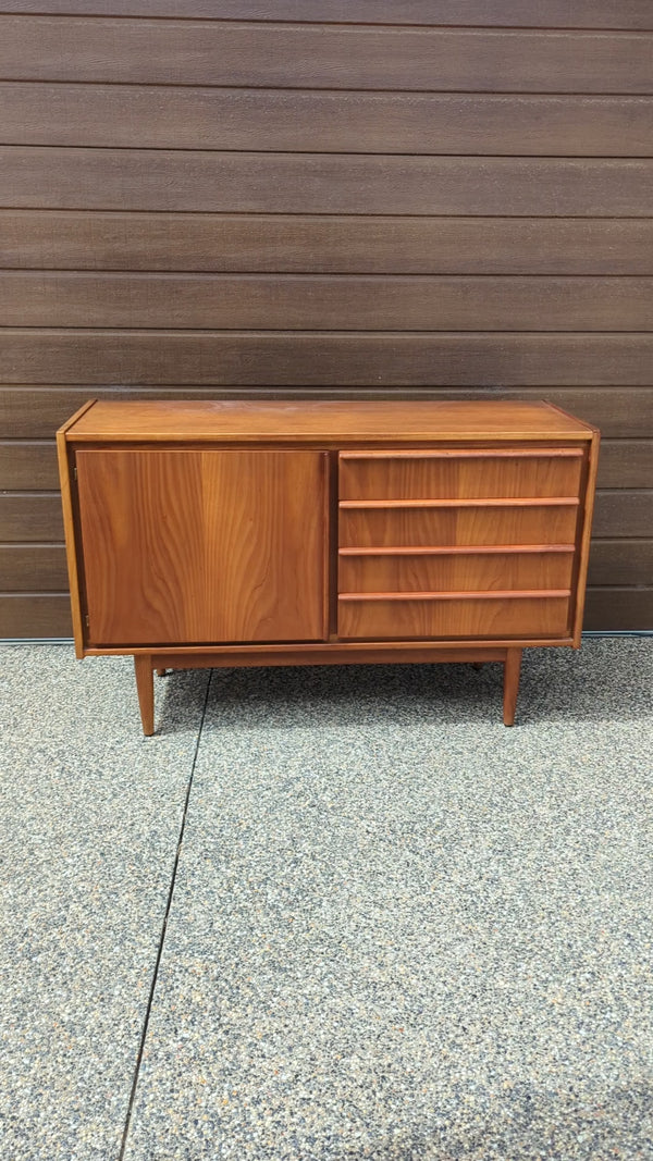 Parker 2 door lip restored bar sideboard 1960s