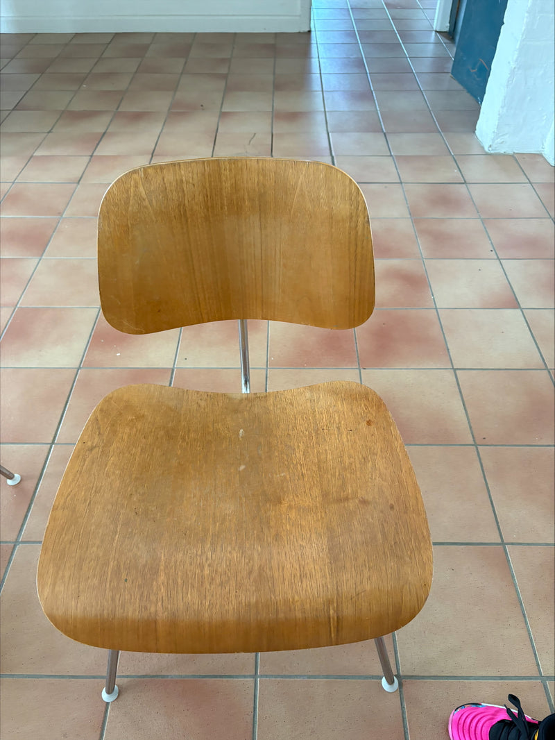 Restoration of original Eames Moulded Plywood DCM Dining Chairs with Metal Base