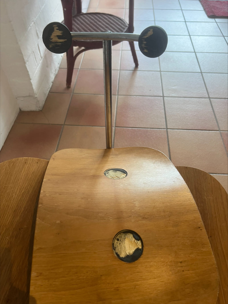 Restoration of original Eames Moulded Plywood DCM Dining Chairs with Metal Base
