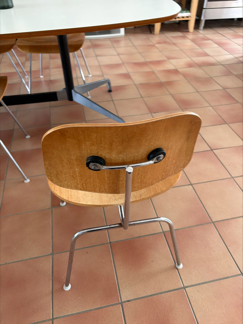 Restoration of original Eames Moulded Plywood DCM Dining Chairs with Metal Base