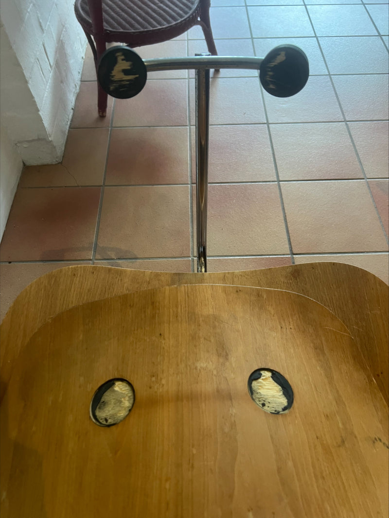 Restoration of original Eames Moulded Plywood DCM Dining Chairs with Metal Base
