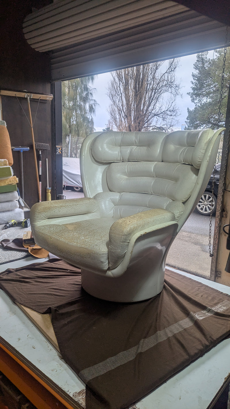 Restoration of original Joe Colombo armchair
