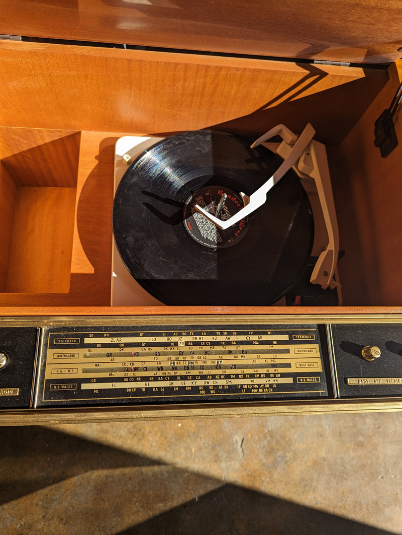 Restoration of Astor Radiogram Model R51G – Vintage Luxury