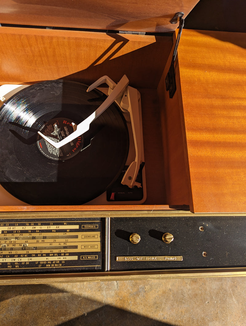 Restoration of Astor Radiogram Model R51G – Vintage Luxury