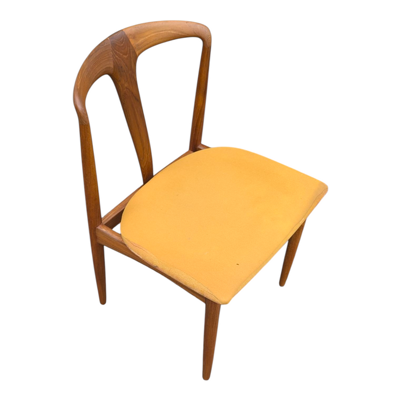 Julianne set of 6 dining chairs 1960s mid century by TH brown (Johannes Andersen)