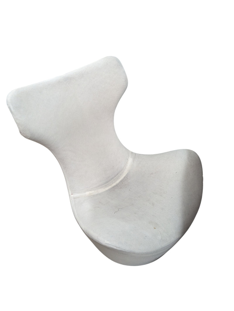 Original Papilo chair grande by b&b Italia by Naoto Fukasawa
