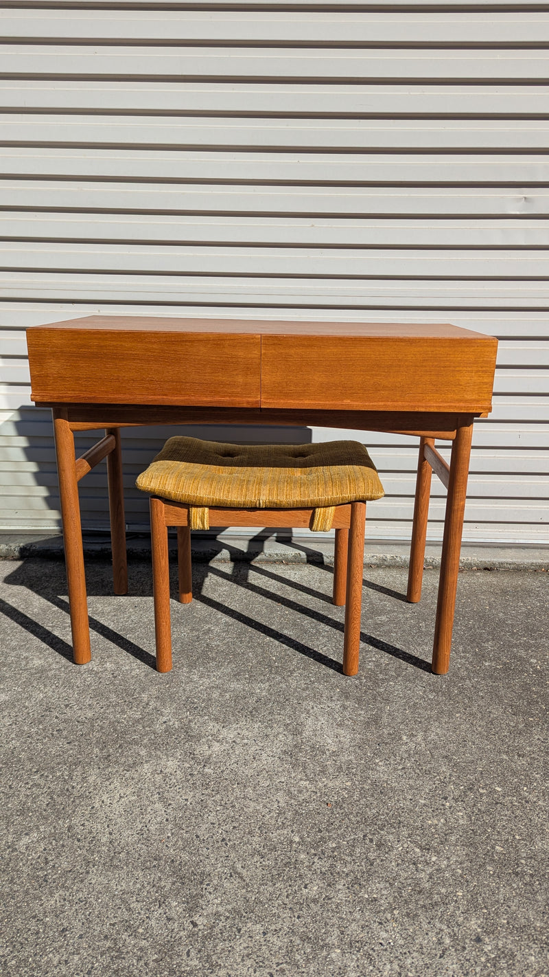 Parker dresser table console study desk small size 1970s full restored lip handle