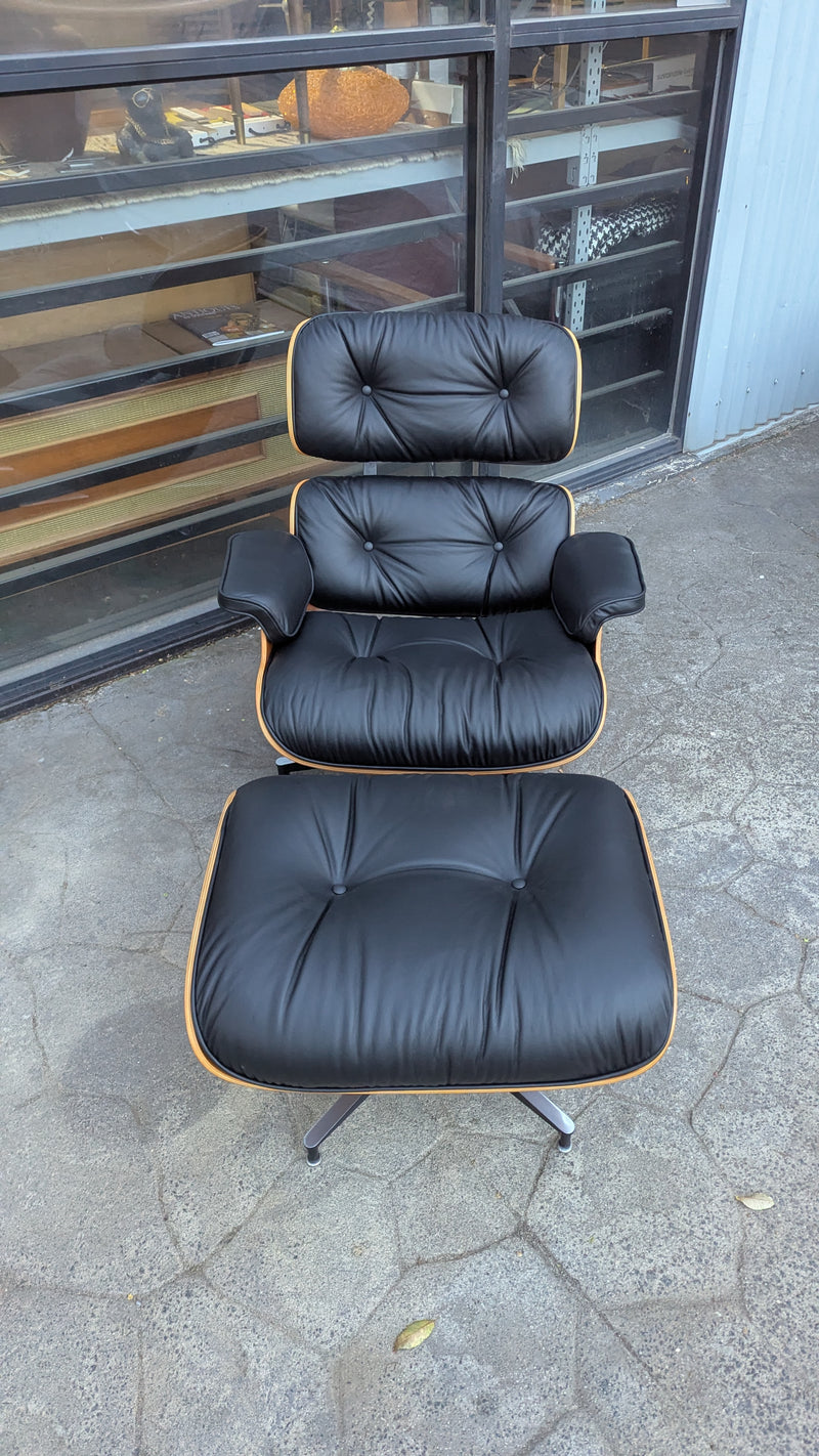 Restoration of original Charles Eames chairs and ottoman Herman Miller 2000s model