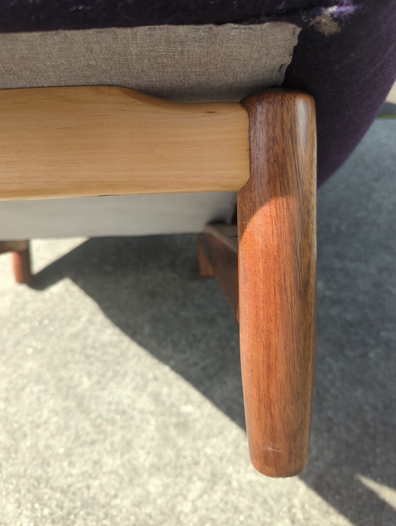 Single armchair Danish Deluxe Eros Swan chair fully restored purple Kvadrat wool