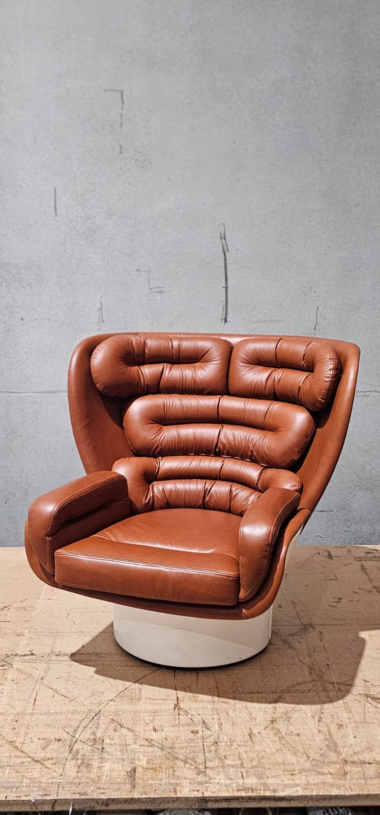 Restoration of original Joe Colombo armchair