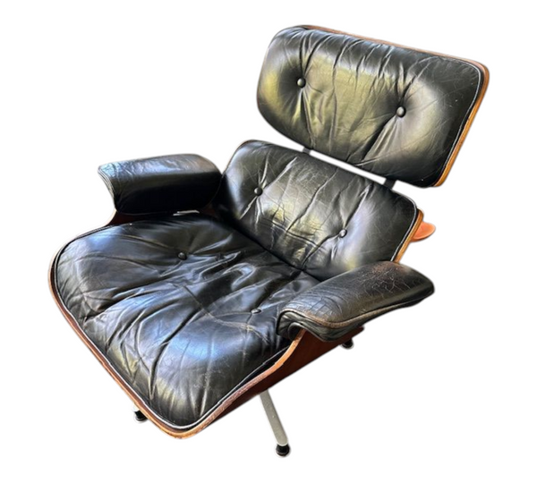 Restoration of original Charles Eames pair of armchairs and ottoman original Herman Miller 1970s