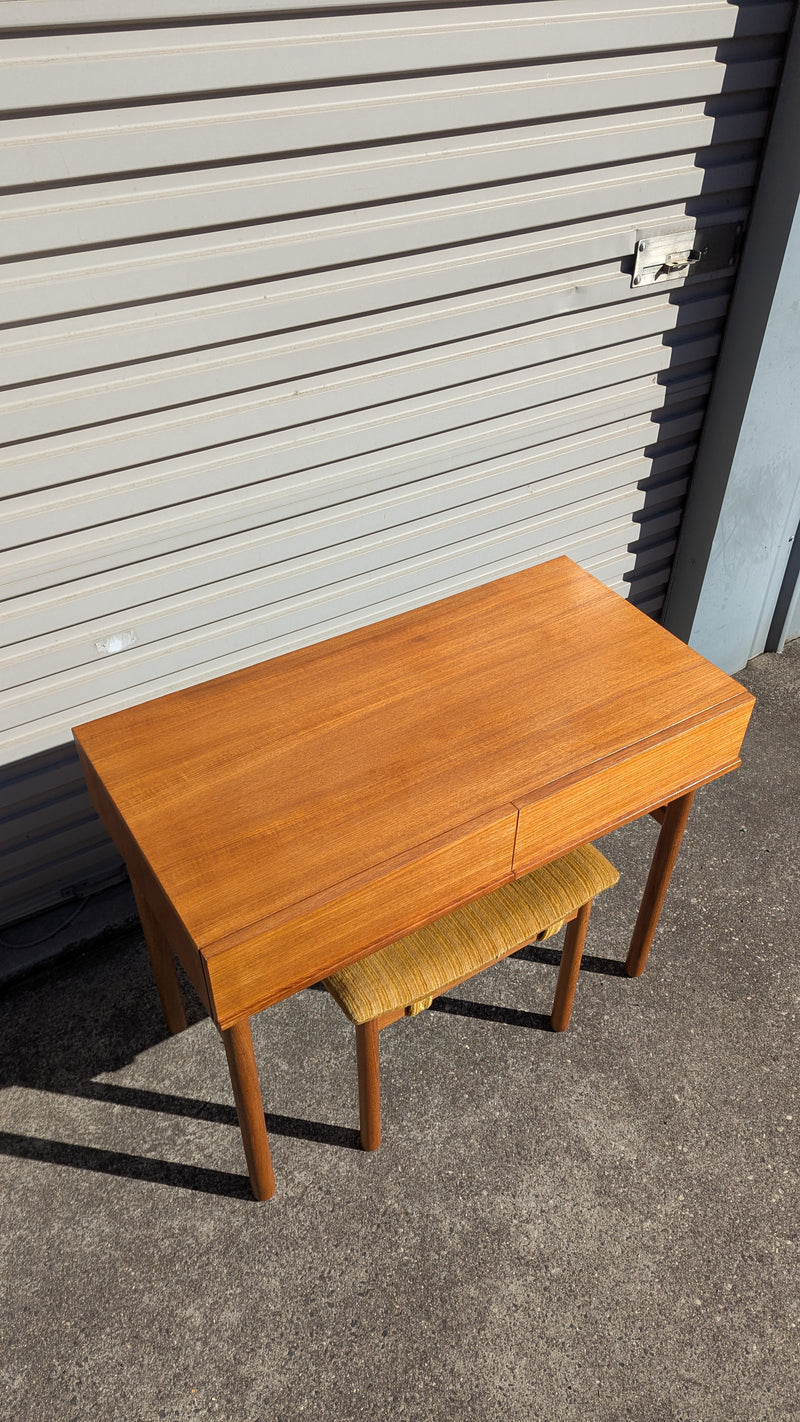 Parker dresser table console study desk small size 1970s full restored lip handle