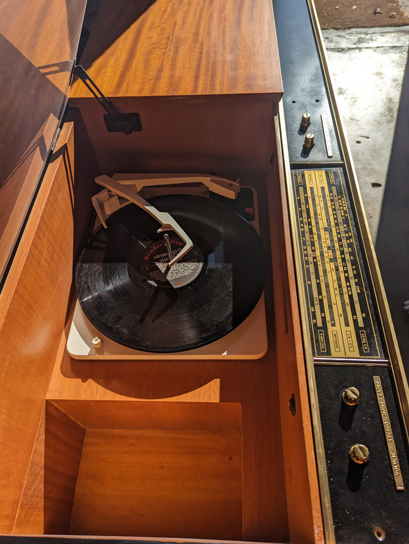 Restoration of Astor Radiogram Model R51G – Vintage Luxury