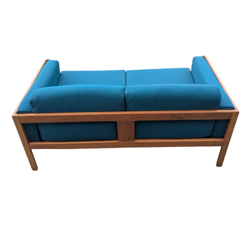 Two seater couch mid century in the style of Afra & Tobia Scarpa 'Bastiano'