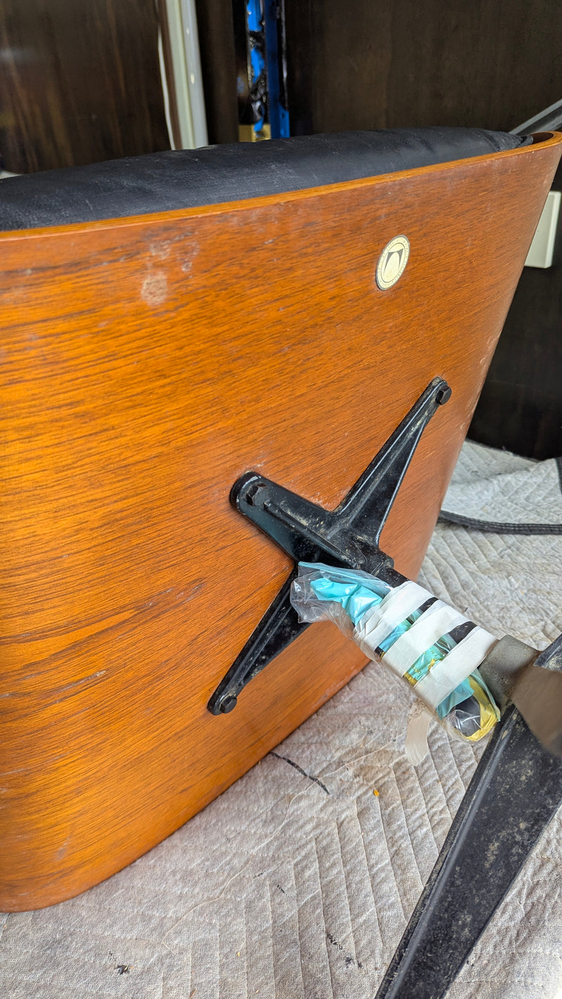 Restoration of original Charles Eames pair of armchairs and ottoman original Herman Miller 1970s