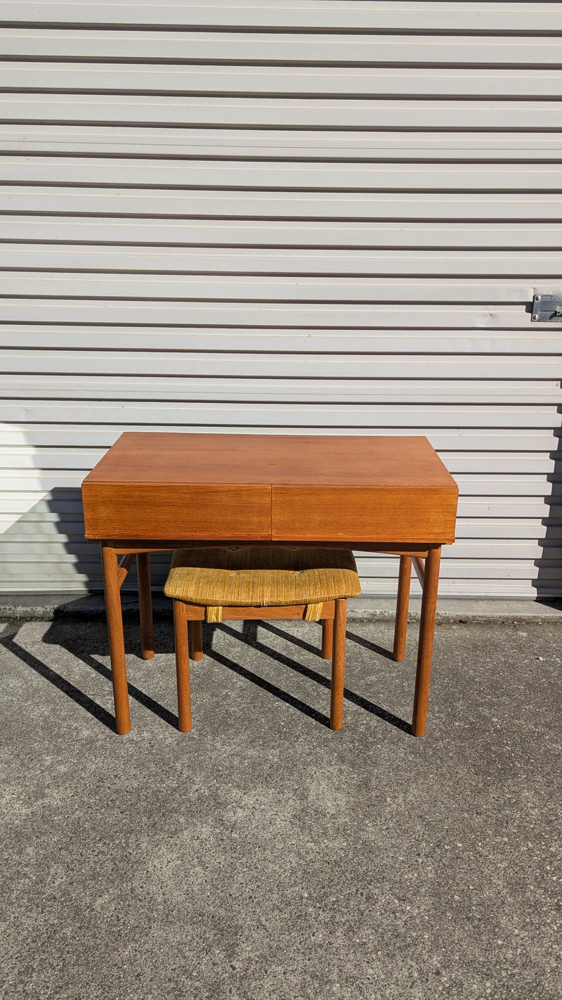 Parker dresser table console study desk small size 1970s full restored lip handle