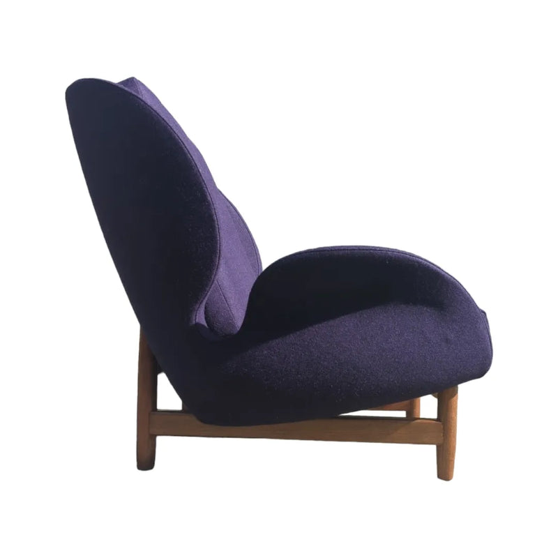 Single armchair Danish Deluxe Eros Swan chair fully restored purple Kvadrat wool