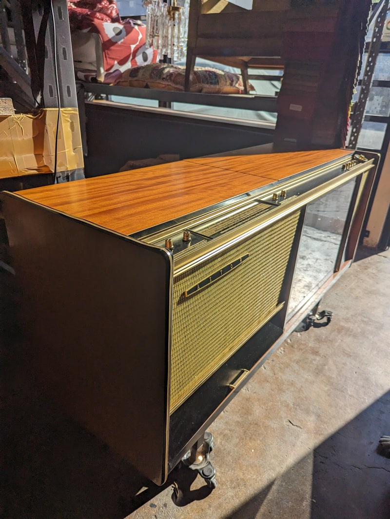 Restoration of Astor Radiogram Model R51G – Vintage Luxury