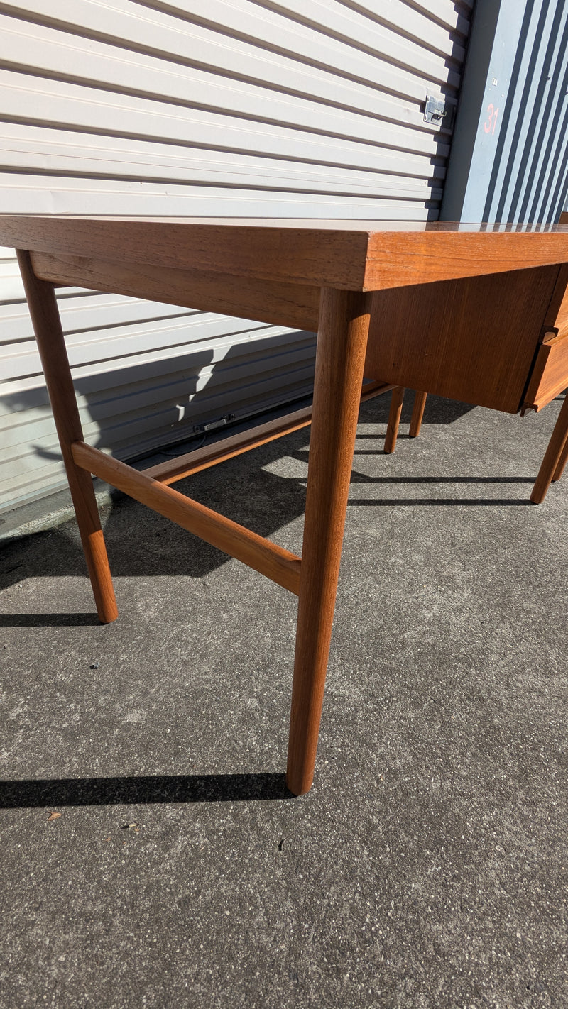 Parker original dresser table console study desk medium size