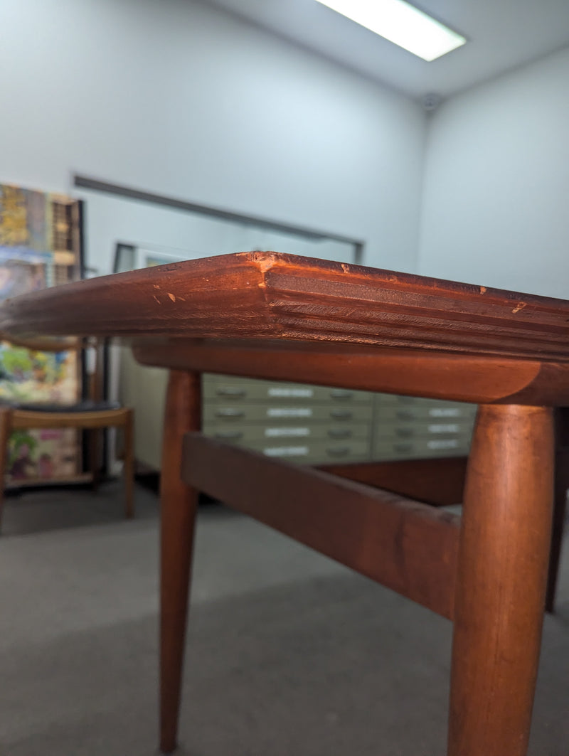 Construction of custom made Mid Century Dining Table Danish Deluxe design