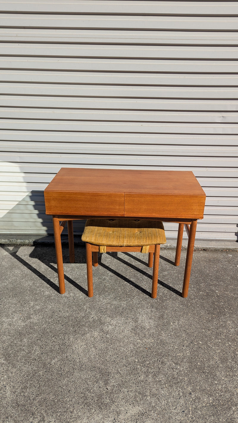 Parker dresser table console study desk small size 1970s full restored lip handle