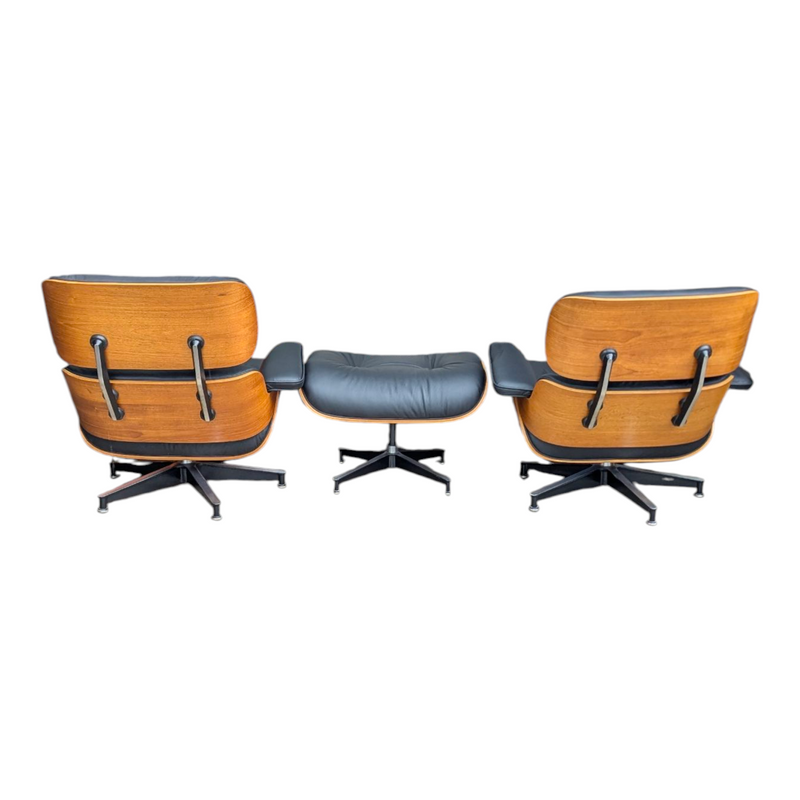Restoration of original Charles Eames pair of armchairs and ottoman original Herman Miller 1970s