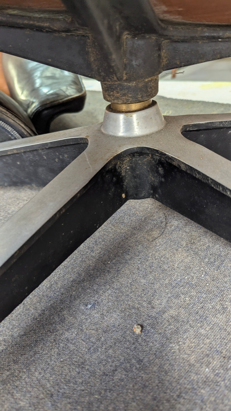 Restoration of original Charles Eames pair of armchairs and ottoman original Herman Miller 1970s