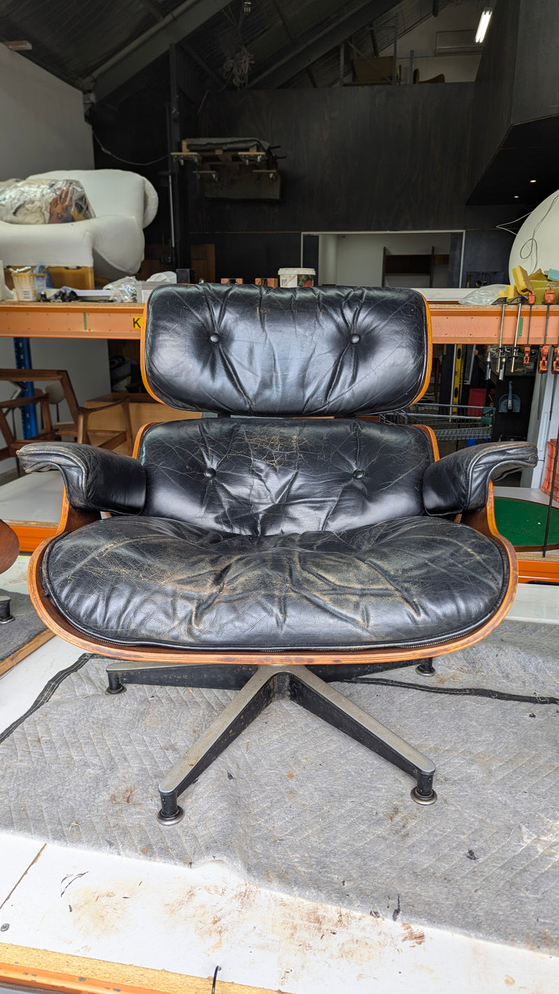 Restoration of original Charles Eames pair of armchairs and ottoman original Herman Miller 1970s