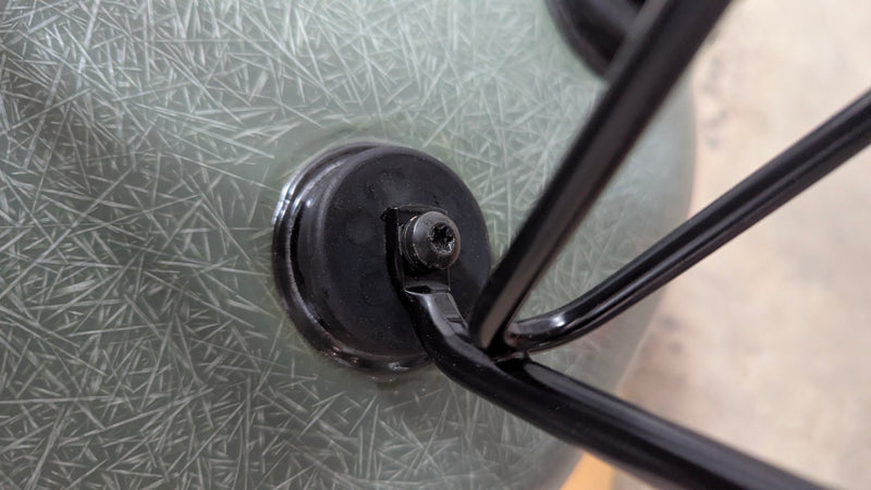 Restoration of original Eames fibreglass chairs DAX DAR DSR model pair