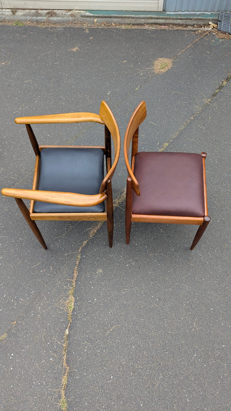 Pre order - Parker style dining chairs set of 6 or 8 with original Parker carvers matching