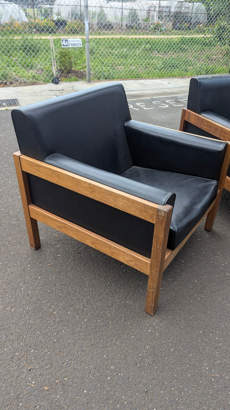 Pair of armchairs mid century in the style of Afra & Tobia Scarpa 'Bastiano'