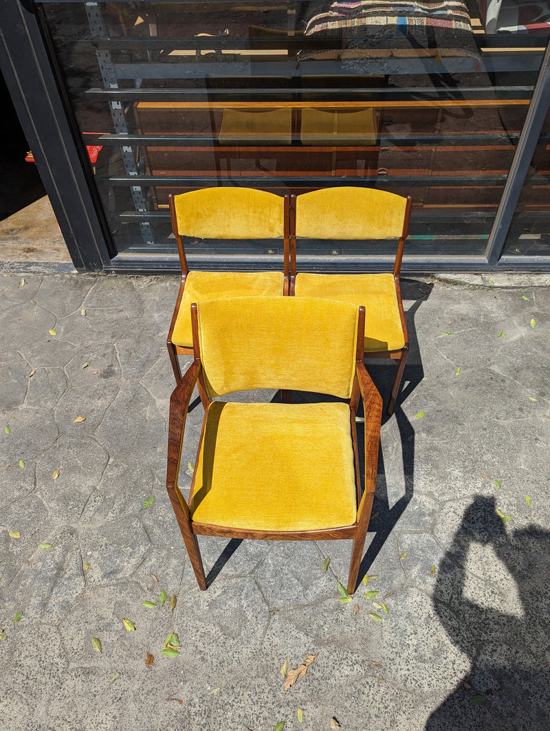TH brown dining chairs set of 4 (2 dining and 2 carvers)
