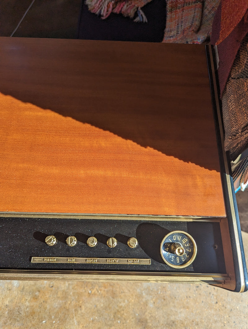 Restoration of Astor Radiogram Model R51G