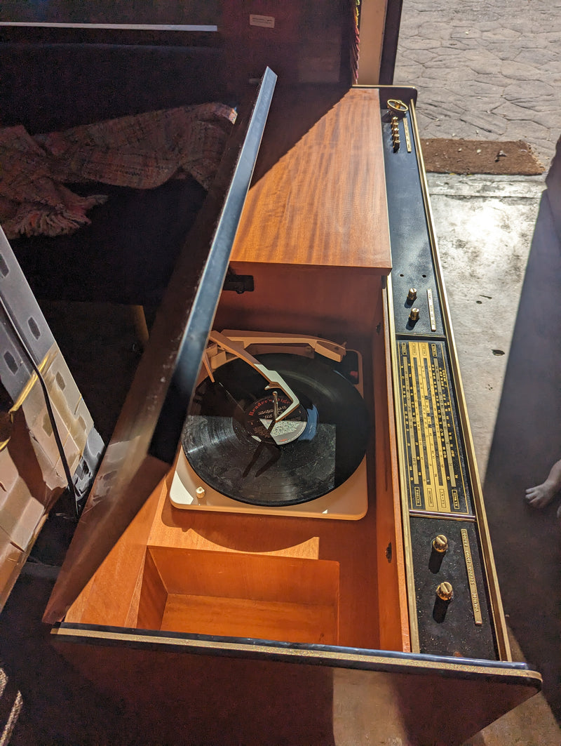 Restoration of Astor Radiogram Model R51G – Vintage Luxury